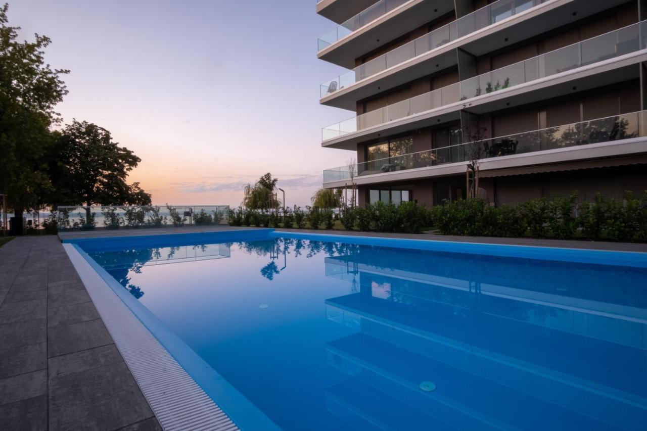 Myflat Coral Beach Apartment شيوفوك المظهر الخارجي الصورة